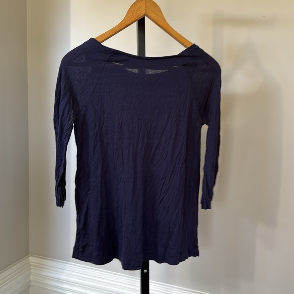 J Crew women’s navy blouse - Picture 4 of 4